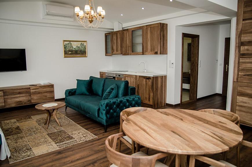 Edemus - Motel & Restaurant Maglaj Ngoại thất bức ảnh